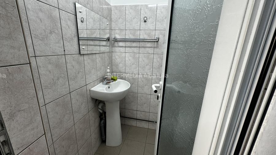 Inchiriere Spatiu Comercial 130 mp la Bulevard cu vad si parcare - 8
