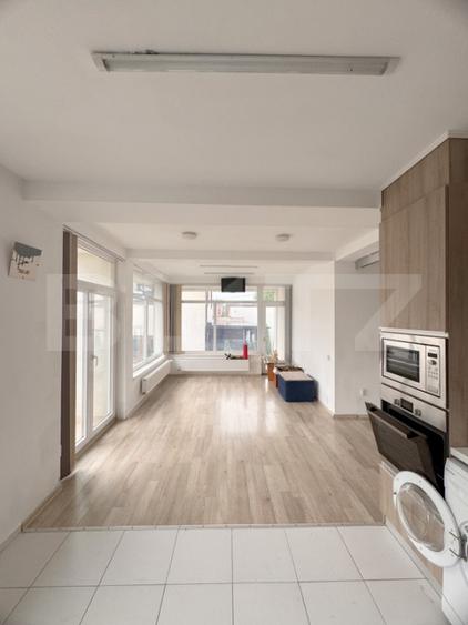 Casa individuala , 3 garaje , terasa ,  352mp utili, zona Dambu Rotund
