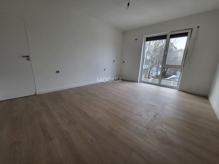 Comision 0%. Langa Iulius Mall. Zid despartitor dublu. Finisaje premium - 17