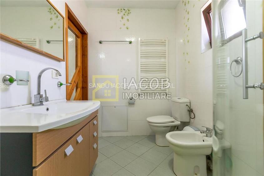 Vila Duplex cu 10 camere, cartier Serbanesti, Bacau - 24