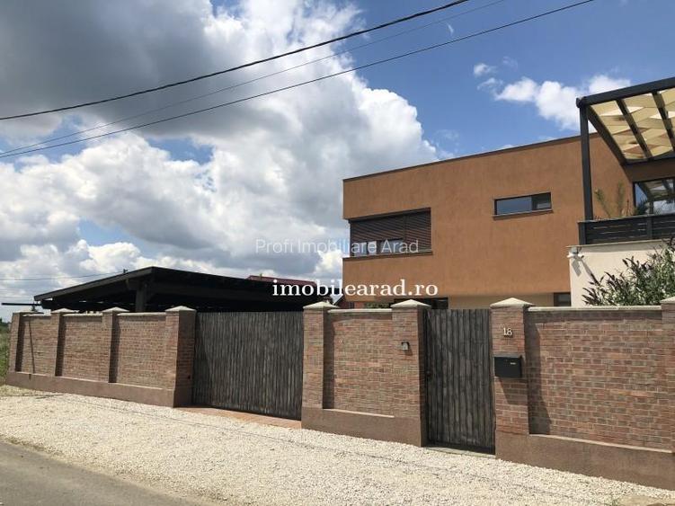 Vila in stil modern mobilata si utilata. - 2