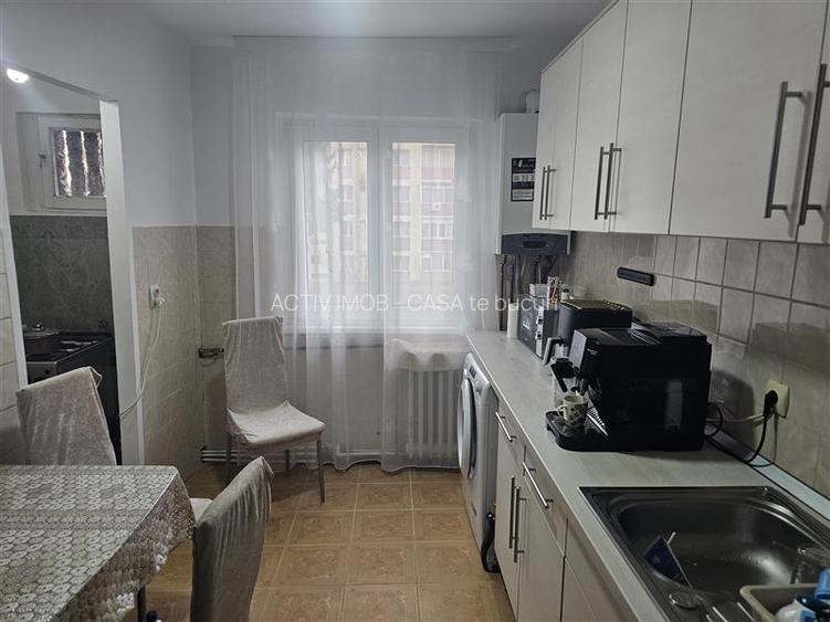 Resita, 3 Cam. Cf. 1, Mobilat+Utilat, Et. 1, Bulevard, Micro 3 - 29