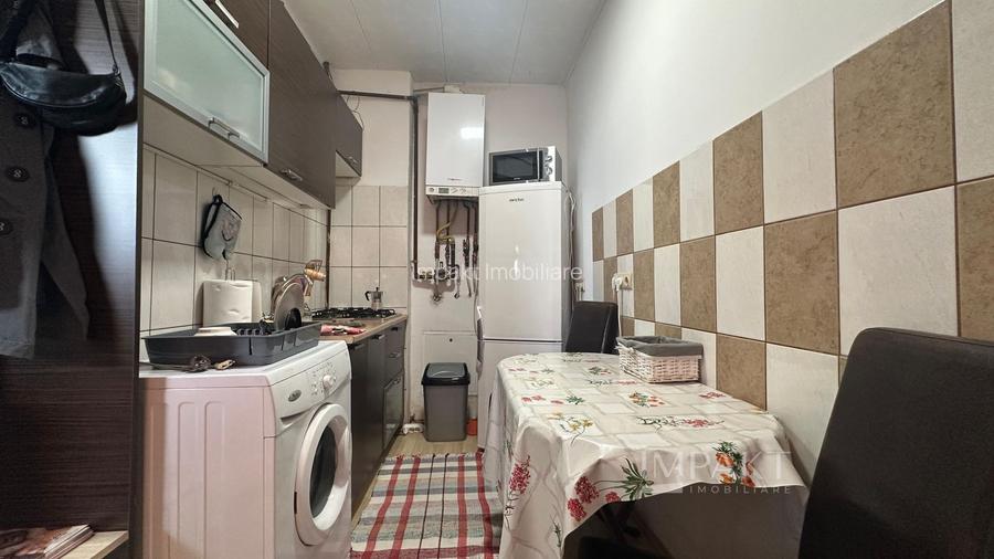 Imobil cu 5 apartamente separate, ideal pentru investitie - zona UMF! - 13