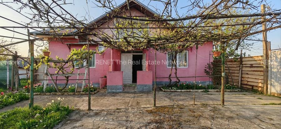 OPORTUNITATE RARA: Casa cu 500 mp Teren in Glina - 2