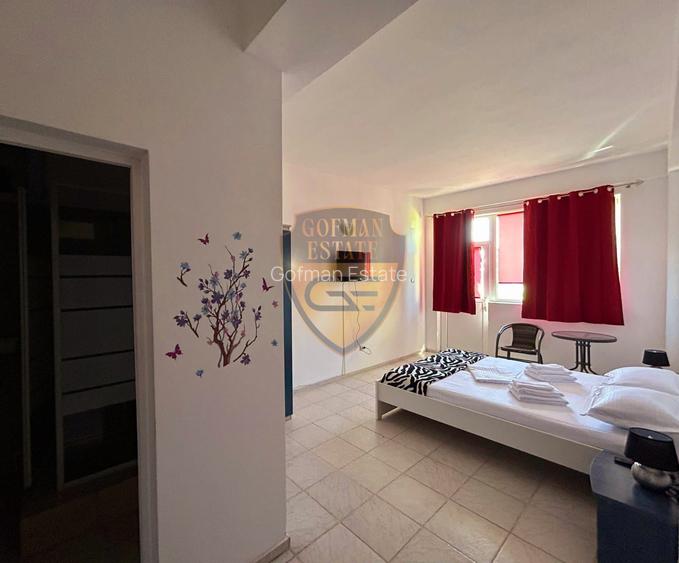 Vila 12 camere, Mamaia Nord, 6 parcari, 12 bai, term lung / sezon, diverse activ - 15