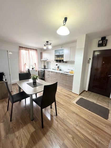 Apartament decomandat 2 camere Tractorul - 14