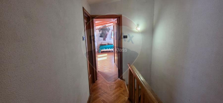 Casa interbelica de vanzare metrou 1 Mai, cu potential - 26