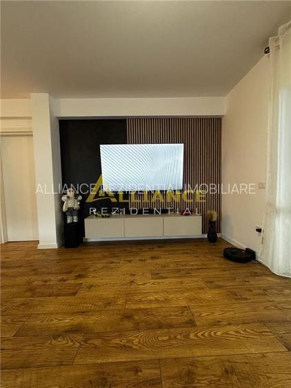 Casa individuala - 3 camere-mobilata si utilata-panouri solare-Str.Aviatorilor - 8