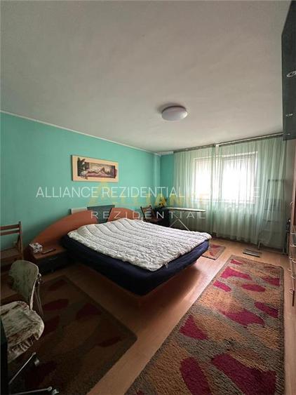 Casa 6 camere cu spatiu comercial de vânzare - Soseaua Leordeni, lânga - 14
