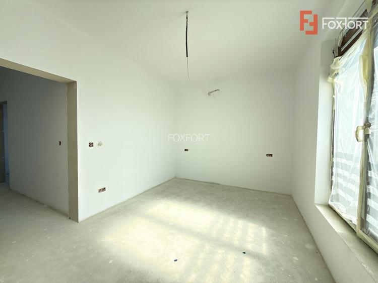 Duplex 4 camere situat la drum asfaltat, in Sacalaz - 28