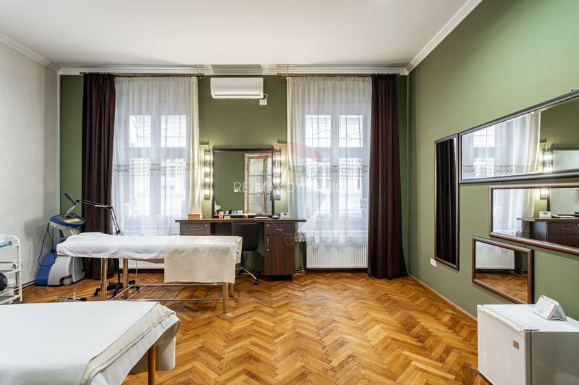 Apartament cu 2 camere de vânzare în zona Teatrului de Stat - 2