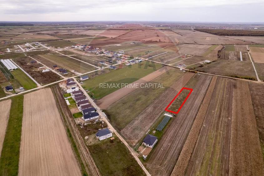 De Vânzare teren intravilan – 1417 mp, Cihei - 4