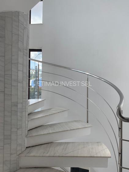 AFACERE LA CHEIE - SPALATORIE AUTO + BIROURI - 10