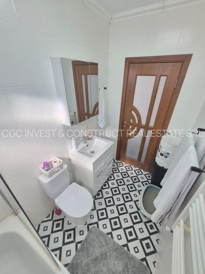 2 Cam-Lux-1 Min Spitalul Judetean-54 MP--Balcon-Mobilat-Centrala--85.000 Euro ! - 15