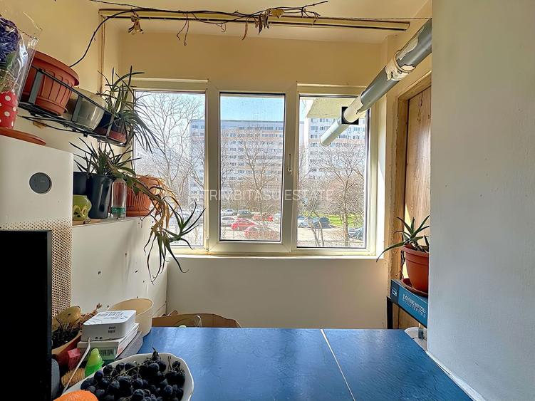 Dristor Metrou 3 camere decomandat mobilat Park Lake comision 0 - 9