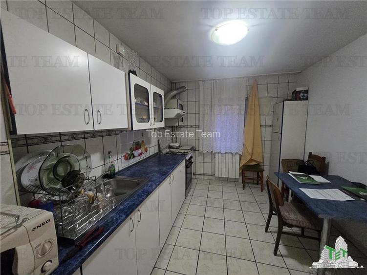 Apartament 3 camere Uverturii - 11