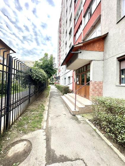 Vânzare apartament 3 camere mobilat,  parcare inclusă , Cartier Noua - 18