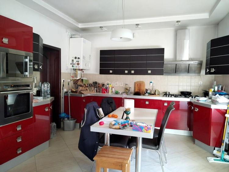 Casa de vânzare în Bucium  - 7