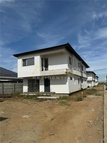 Vila P+1 cu 4 camere - 2 bai { Popesti Leordeni } - 16