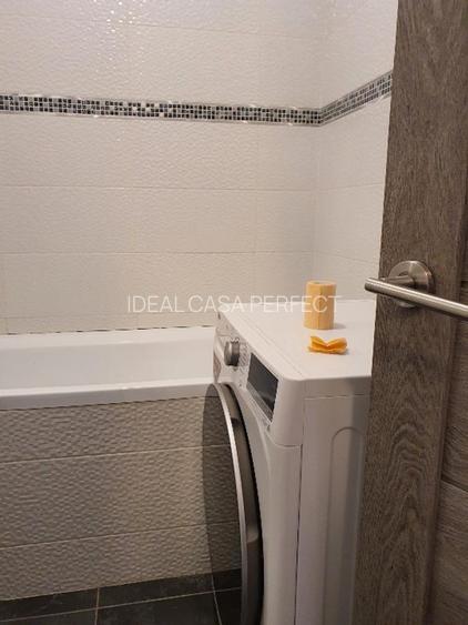 Bd. Ion Mihalache langa piata 1 Mai, aproape de parcul Kiseleff, Piata Victoriei - 7