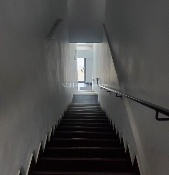 Etaj complet versatil de vânzare – Ideal pentru spațiu  birouri ori apartament - 9
