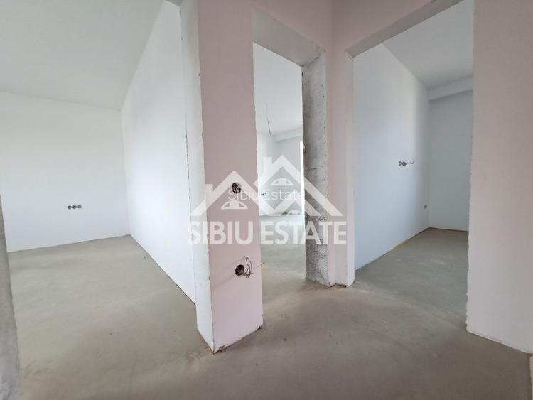 Casa noua 4 camere, 2 bai, terasa, curte si magazie - 8