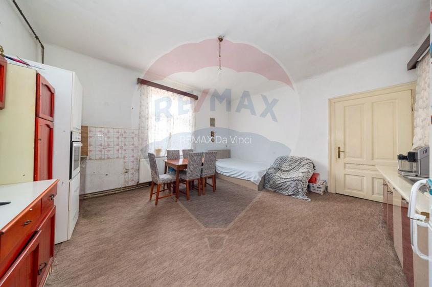 APARTAMENT 3 camere, Etaj 1, Str. Lunga nr 22, Brasov - 16