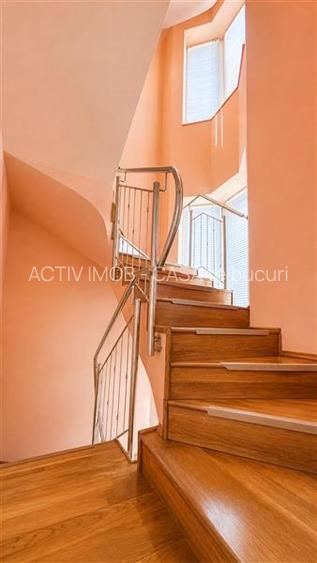 Vila eleganta cu 4 dormitoare - demisol - curte - terasa
