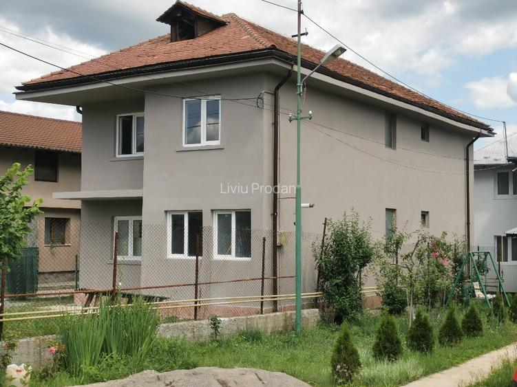 Vanzare casa 5  camere Breaza - 2