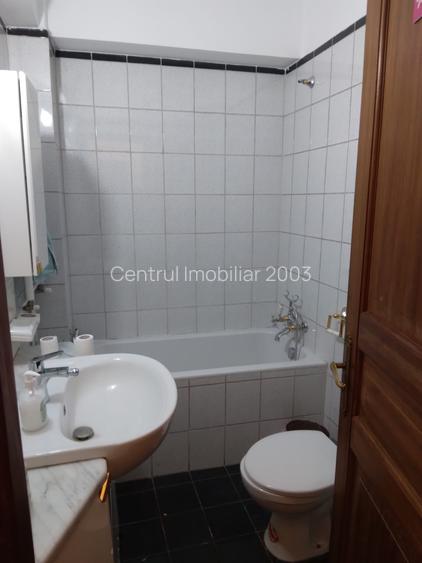 Dorobanti, Televiziune, parter inalt cu 2 balcoane, bloc de 3 etaje 1995 - 7