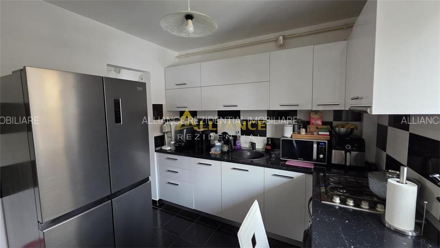 [Strada Scolii] Vila P+1+M | 5 camere - 3 bai - 8