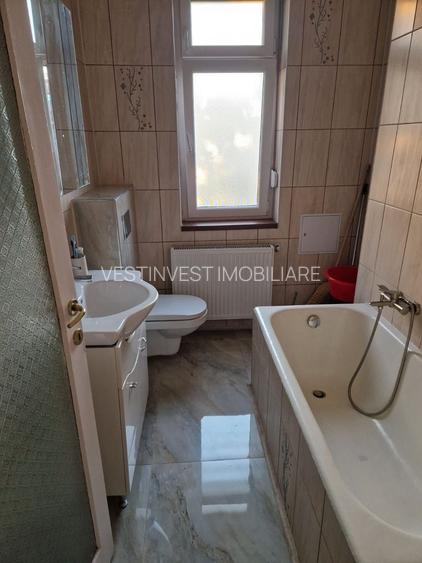 Apartament CENTRAL 3 camere Republicii - 4