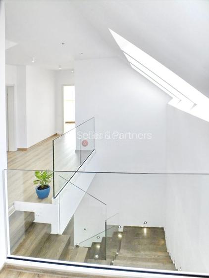 Spatiu birouri central - 7