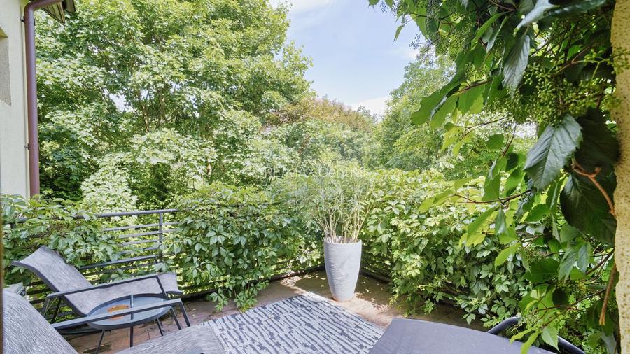 Proprietate de vânzare – Clădire premium pe drumul spre Poiana Brașov - 4