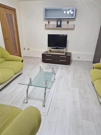 Dambovita 3 camere Decomandat etaj 4 - 13