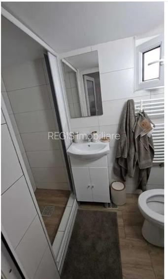 Garsoniera la casa Schei renovata cu curte Petfriendly - 8