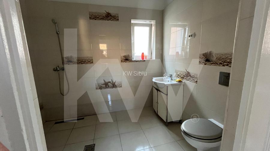 Casă individuală de închiriat – 4 camere, curte și terasă – Terezian - 10