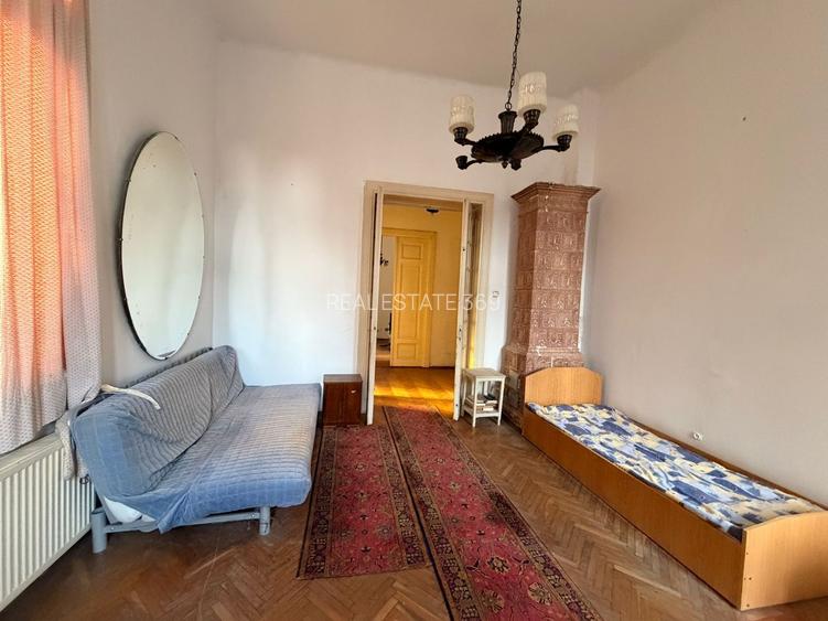 URGENT!, VILA SINGUR CURTE, POZITIE PE COLT, GARAJ, NEGOCIABIL - 2