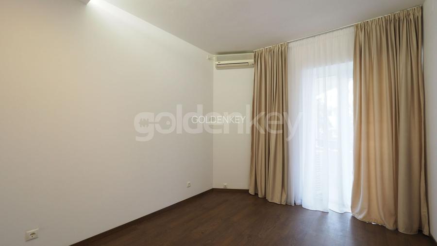 Apartament cu 3 camere, piscina exterioara, vedere spre parc - 14