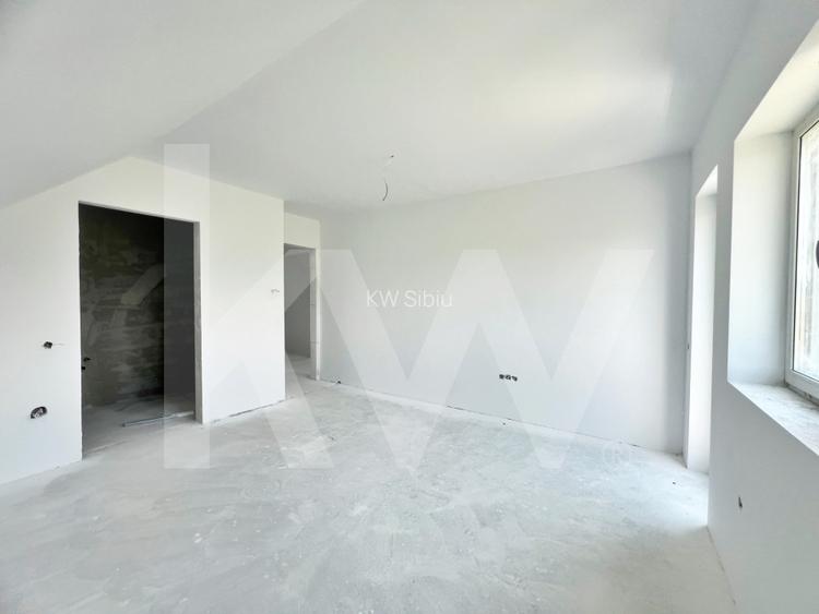 Casa de Vanzare in Cristian, Sibiu - 4 Camere, 2 Terase, Teren 486 - 12