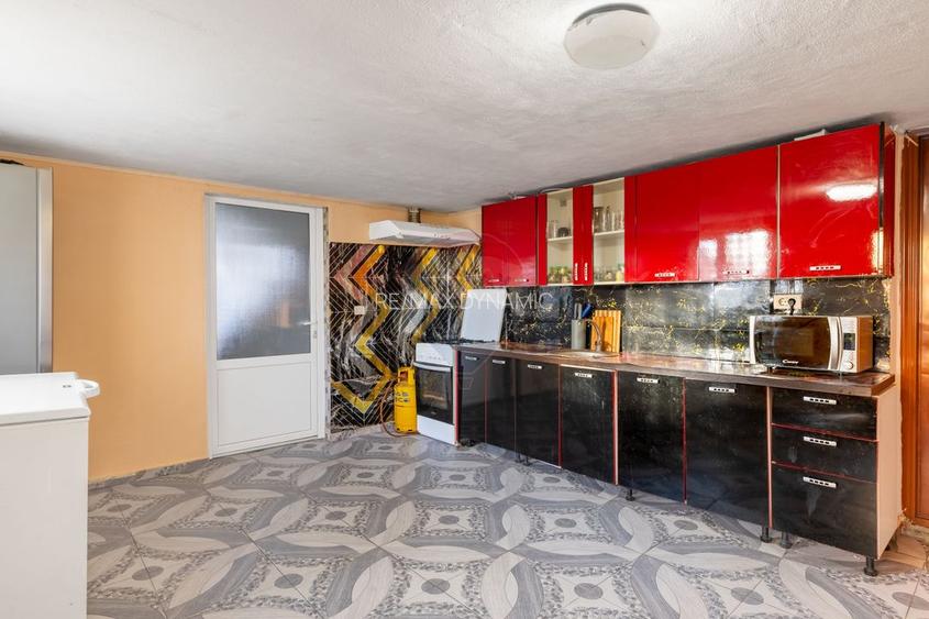 CASĂ CU 3 CAMERE + CASĂ LA ROȘU | TEREN 2056 MP | IRATOȘU - 8
