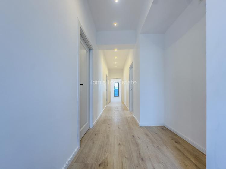 Casa la sol in Valu lui Traian, pe partea dreapta, ST 400mp - 16