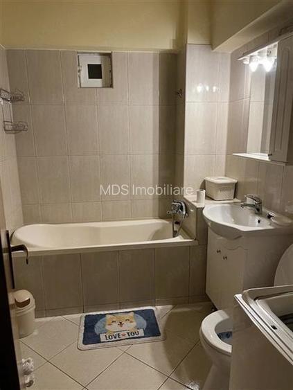 Decomandat cu 2 bai la etajul 1 aproape de Mall - 7