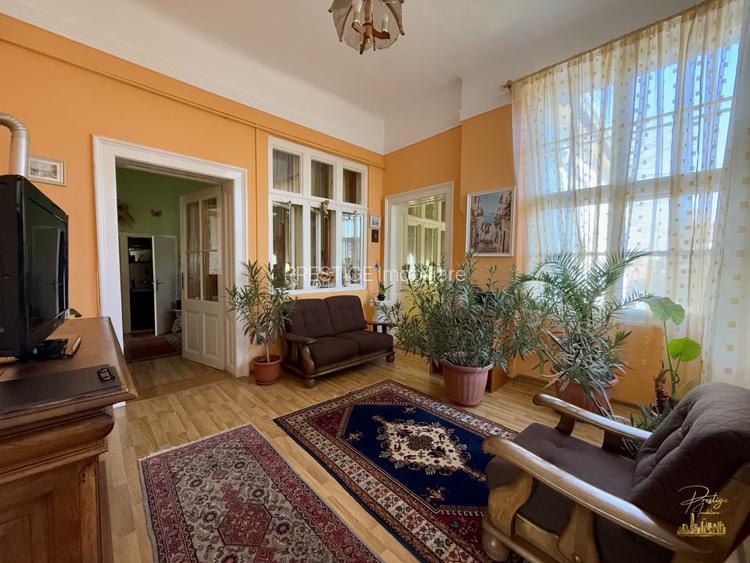 Casa cu 4 camere de vanzare in zona Ultracentrala - Salonta - Bihor - 2