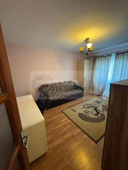 Apartament 3 camere – zona Nicolina(prima stație după Podul Ros) - 3