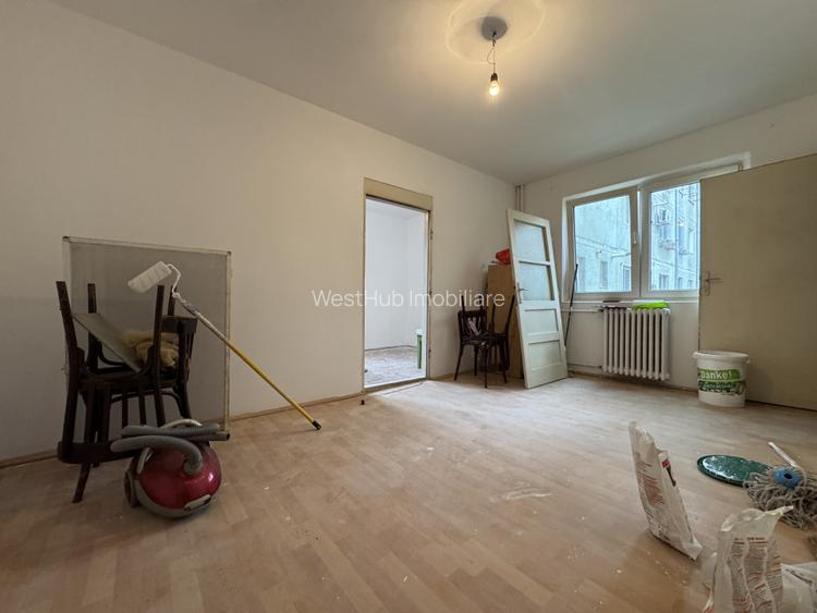 Apartament 2 camere, 31mp, etaj 2/4 -  Piata Doina - 2