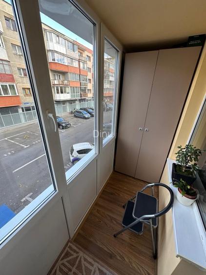 Apartament decomandat 2 camere Tractorul - 4