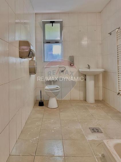 Hala de închiriat cu birouri în zona Micalaca - 12