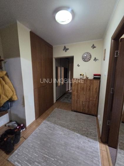 Alexandru - Minerva - 3 camere decomandat - mobilat - 1980 - 6