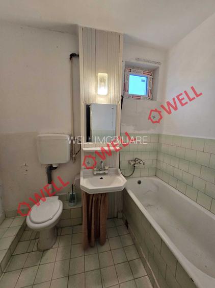 De vânzare apartament cu 2 camere în centrul orașului Covasna, pe strada Unirii! - 10